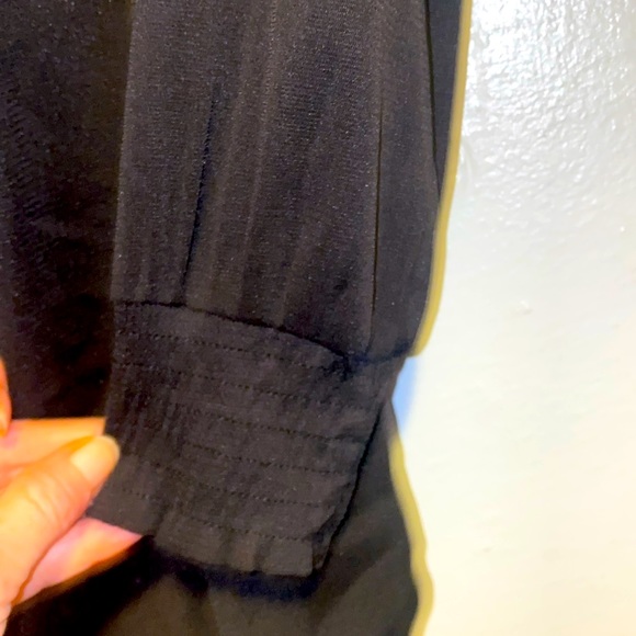 Black sheer cowl neck 3/4 sleeve blouse size small - Picture 4 of 10